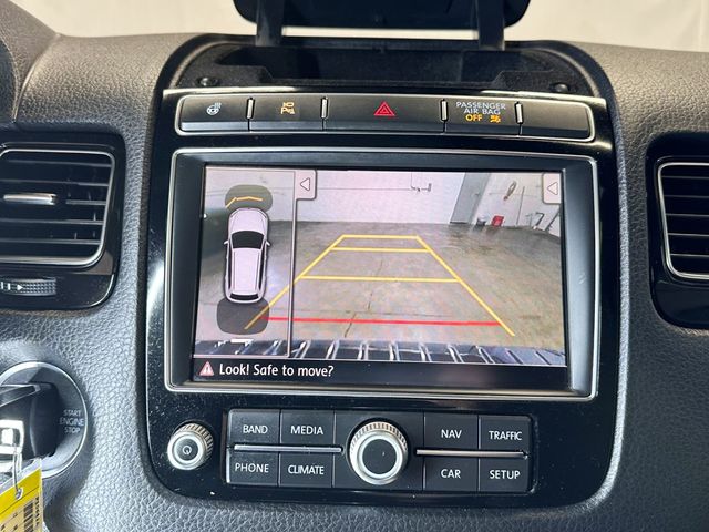 2017 Volkswagen Touareg V6 Wolfsburg Edition - 23055399 - 29