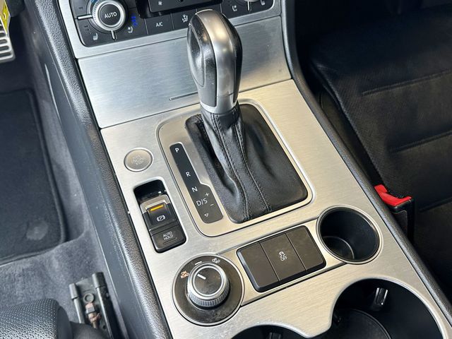 2017 Volkswagen Touareg V6 Wolfsburg Edition - 23055399 - 31