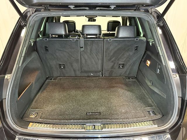 2017 Volkswagen Touareg V6 Wolfsburg Edition - 23055399 - 40
