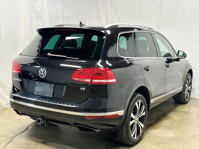 2017 Volkswagen Touareg V6 Wolfsburg Edition - 23055399 - 7