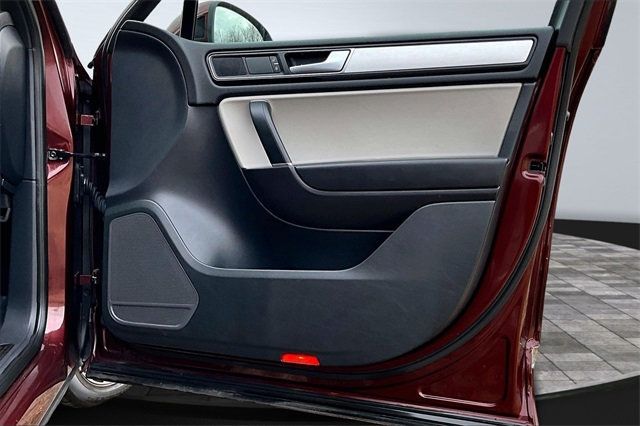 2017 Volkswagen Touareg V6 Wolfsburg Edition - 22970131 - 15