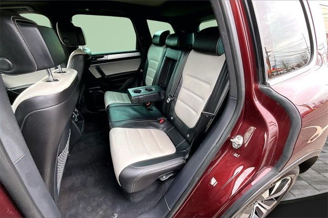 2017 Volkswagen Touareg V6 Wolfsburg Edition - 22970131 - 16