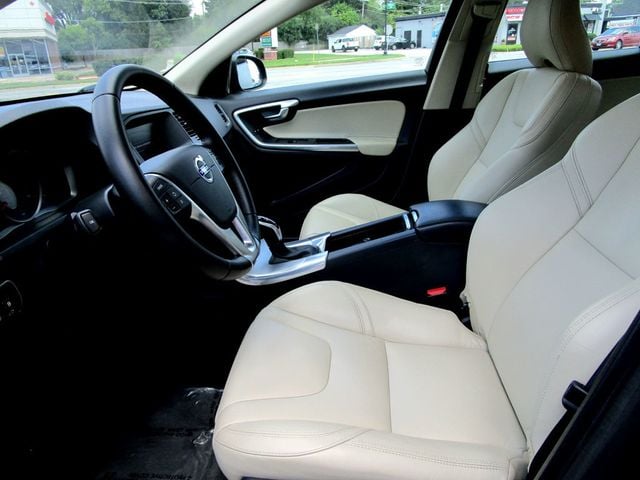 2017 Volvo S60 T5 AWD Dynamic - 23062135 - 10