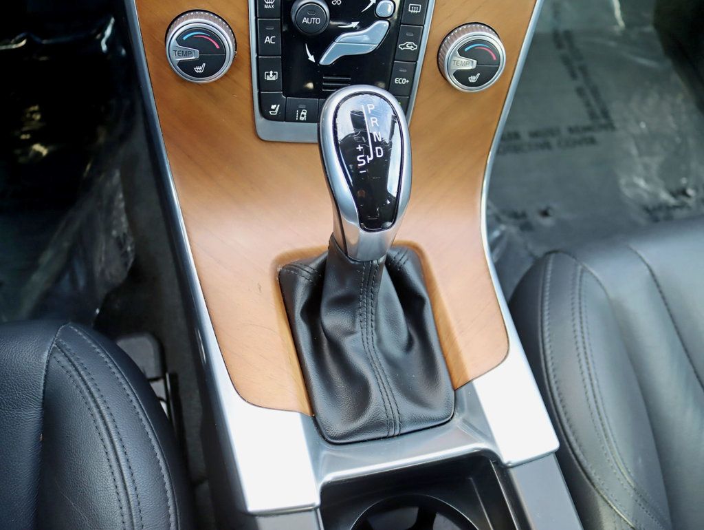 2017 Volvo S60 T5 AWD Inscription Platinum - 22979389 - 20