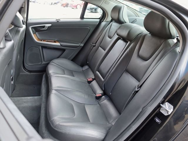 2017 Volvo S60 T5 AWD Inscription Platinum - 22979389 - 24