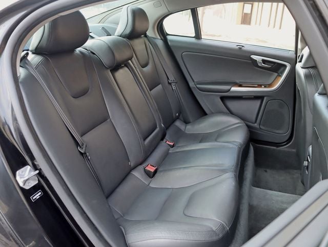 2017 Volvo S60 T5 AWD Inscription Platinum - 22979389 - 25