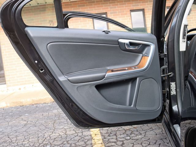 2017 Volvo S60 T5 AWD Inscription Platinum - 22979389 - 31