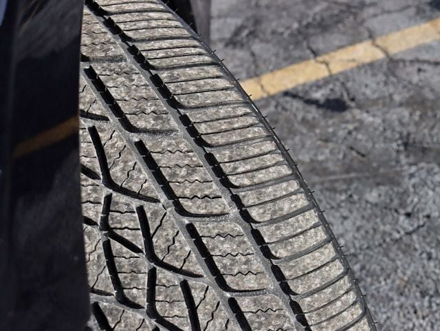 2017 Volvo S60 T5 AWD Inscription Platinum - 22979389 - 35