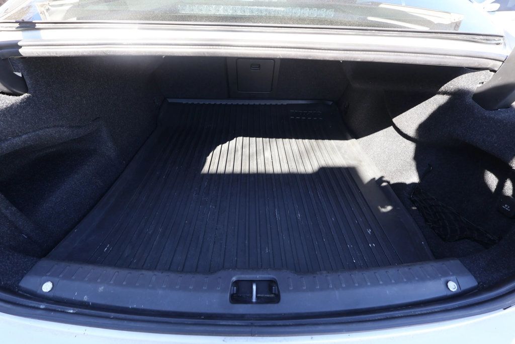 2017 Volvo S90 T5 FWD Momentum - 23015346 - 9