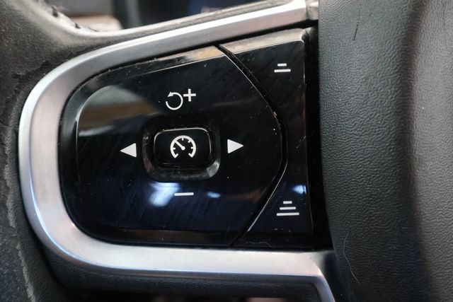 2017 Volvo S90 T5 FWD Momentum - 23015346 - 21