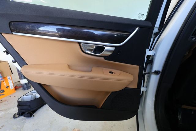 2017 Volvo S90 T5 FWD Momentum - 23015346 - 31