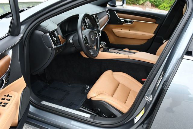 2017 Volvo S90 T6 AWD Inscription Sedan W/Vision, Climate &Convenience Packages - 23034725 - 44