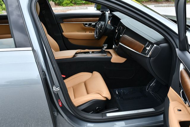 2017 Volvo S90 T6 AWD Inscription Sedan W/Vision, Climate &Convenience Packages - 23034725 - 45