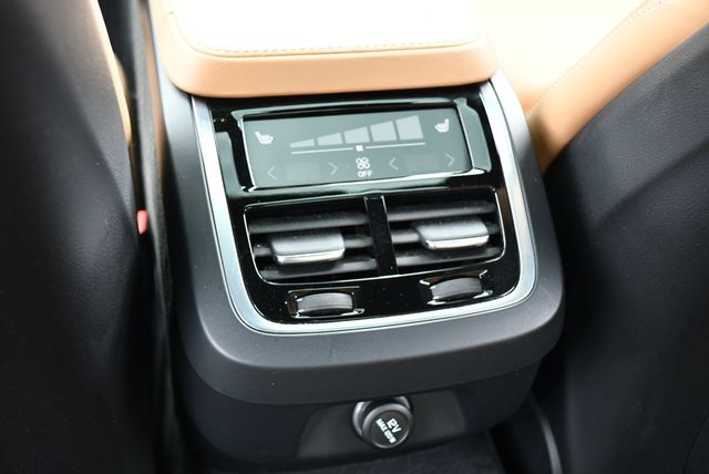 2017 Volvo S90 T6 AWD Inscription Sedan W/Vision, Climate &Convenience Packages - 23034725 - 59