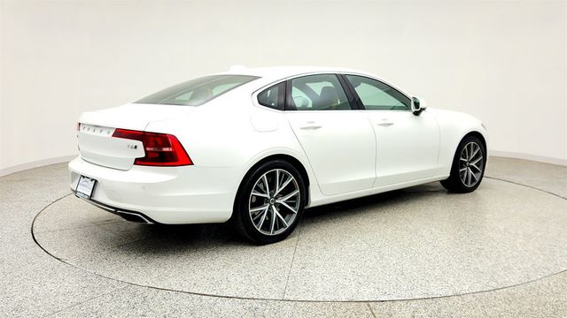 2017 Volvo S90 T6 AWD Momentum - 23041954 - 4