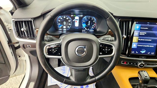 2017 Volvo S90 T6 AWD Momentum w/ Vision & Momentum Plus Package - 23041954 - 13