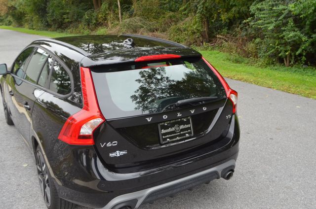 2017 Volvo V60 T5 FWD Dynamic - 22928803 - 10