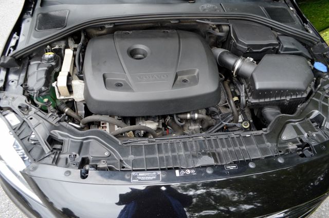 2017 Volvo V60 T5 FWD Dynamic - 22928803 - 29
