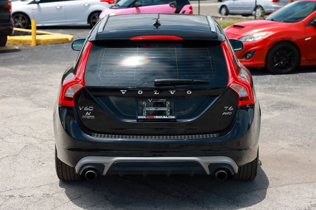 2017 Volvo V60 T6 AWD R-Design Platinum - 23024841 - 11