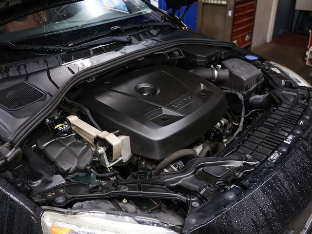 2017 Volvo V60 Cross Country ONE OWNER DEALER SERVICED - 22989658 - 23