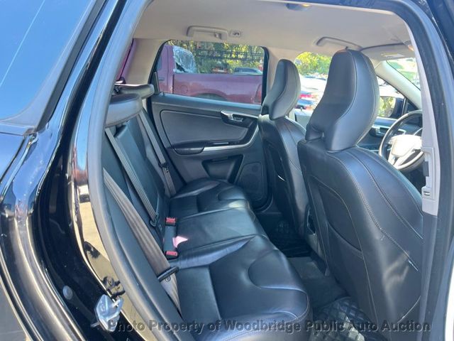 2017 Volvo XC60 Base - 23099824 - 9