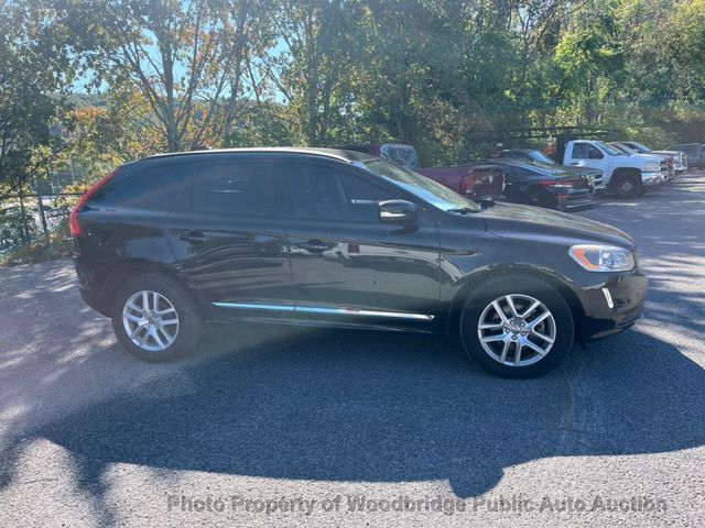 2017 Volvo XC60 Base - 23099824 - 1
