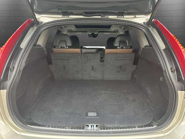 2017 Volvo XC60 T5 AWD Dynamic - 22937342 - 15