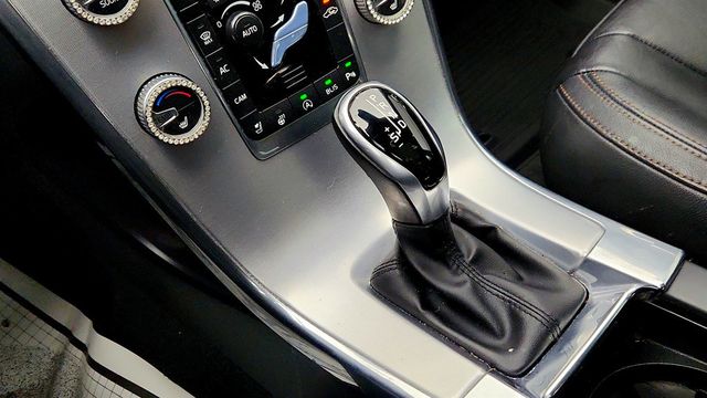 2017 Volvo XC60 T5 AWD Dynamic - 23016929 - 16