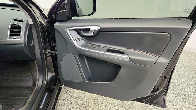 2017 Volvo XC60 T5 AWD Dynamic - 23016929 - 26