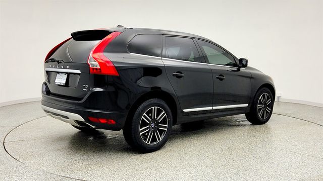 2017 Volvo XC60 T5 AWD Dynamic - 23016929 - 4