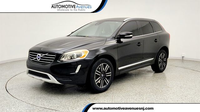 2017 Volvo XC60 T5 AWD Dynamic w/ Climate & Preferred Option Packages - 23016929 - 0