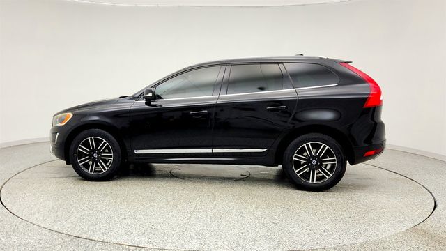 2017 Volvo XC60 T5 AWD Dynamic w/ Climate & Preferred Option Packages - 23016929 - 7