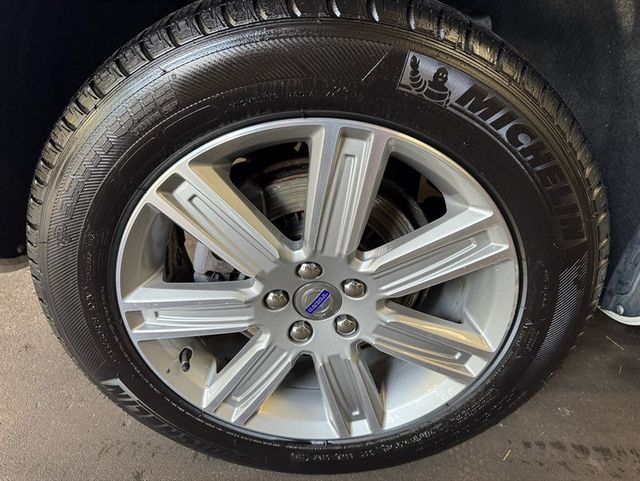 2017 Volvo XC60 T5 AWD Inscription - 23023661 - 11