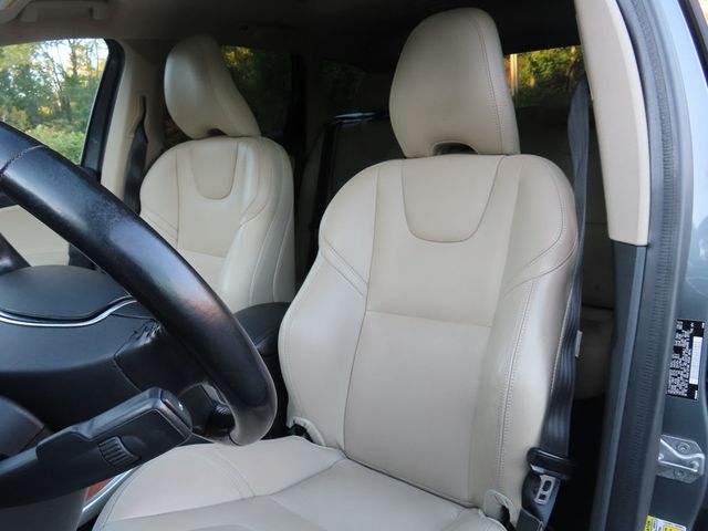 2017 Volvo XC60 T5 AWD Inscription - 22931475 - 18