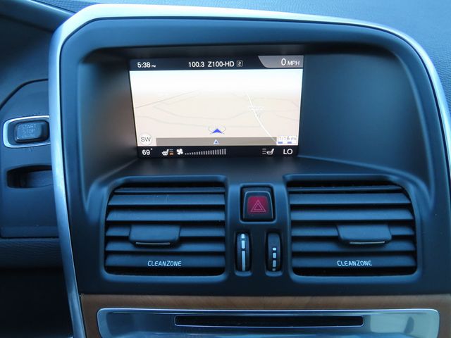 2017 Volvo XC60 T5 AWD Inscription - 22931475 - 35