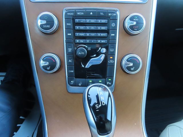 2017 Volvo XC60 T5 AWD Inscription - 22931475 - 43