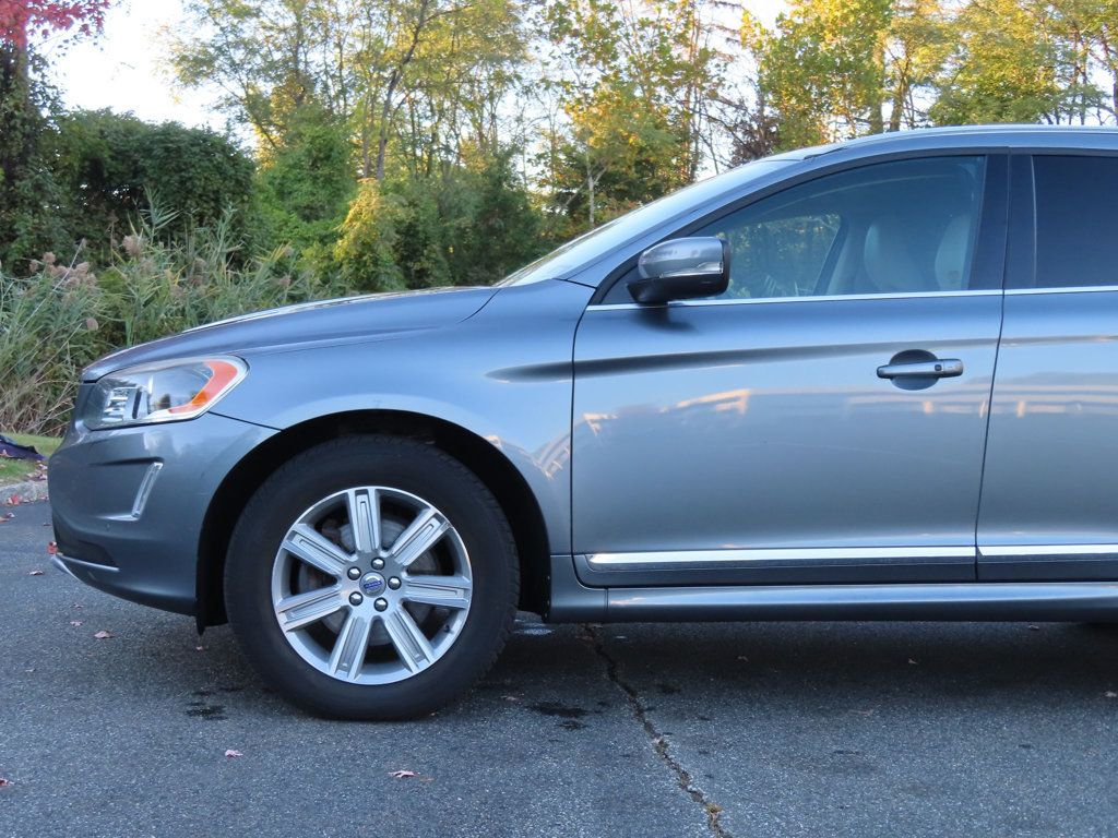 2017 Volvo XC60 T5 Inscription photo 3