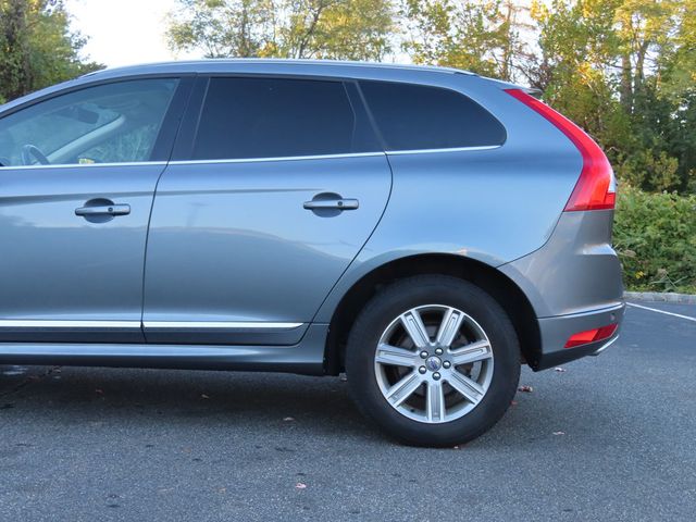 2017 Volvo XC60 T5 AWD Inscription - 22931475 - 6