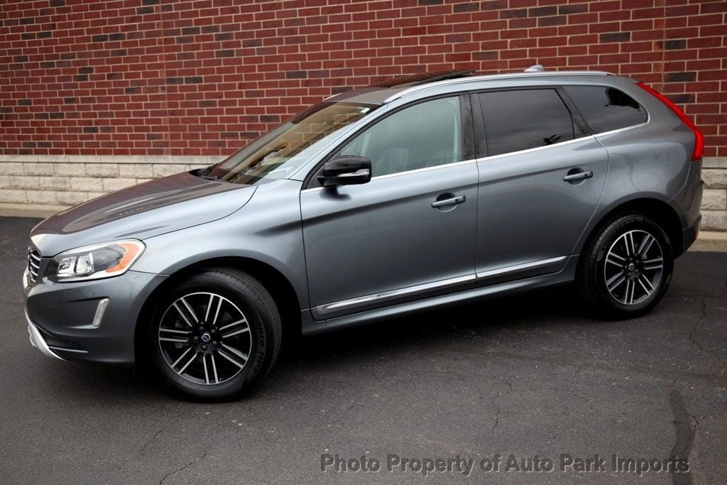 2017 Volvo XC60 T5 FWD Dynamic - 22361246 - 4