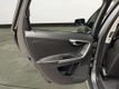 2017 Volvo XC60 T5 FWD Dynamic - 23053541 - 17