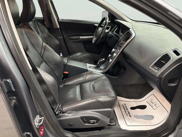 2017 Volvo XC60 T5 FWD Dynamic - 23053541 - 22