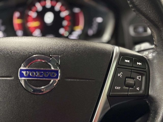 2017 Volvo XC60 T5 FWD Dynamic - 23053541 - 32