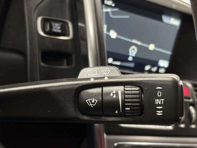 2017 Volvo XC60 T5 FWD Dynamic - 23053541 - 34