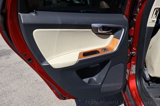 2017 Volvo XC60 T5 FWD Inscription - 23086173 - 11