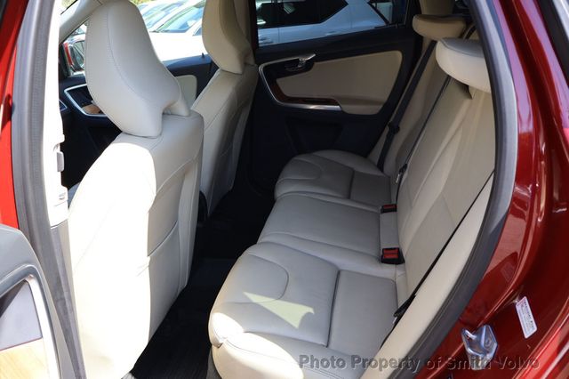 2017 Volvo XC60 T5 FWD Inscription - 23086173 - 12