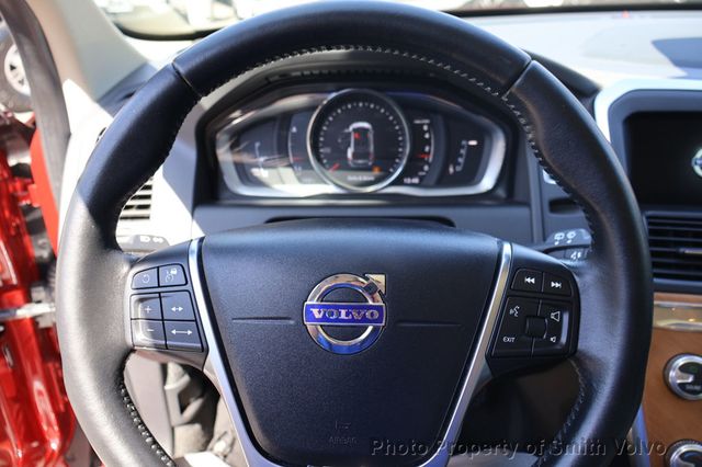 2017 Volvo XC60 T5 FWD Inscription - 23086173 - 22