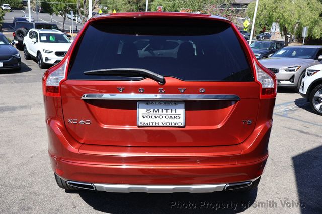 2017 Volvo XC60 T5 FWD Inscription - 23086173 - 3