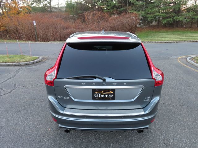 2017 Volvo XC60 T6 AWD R-Design - 22949426 - 14