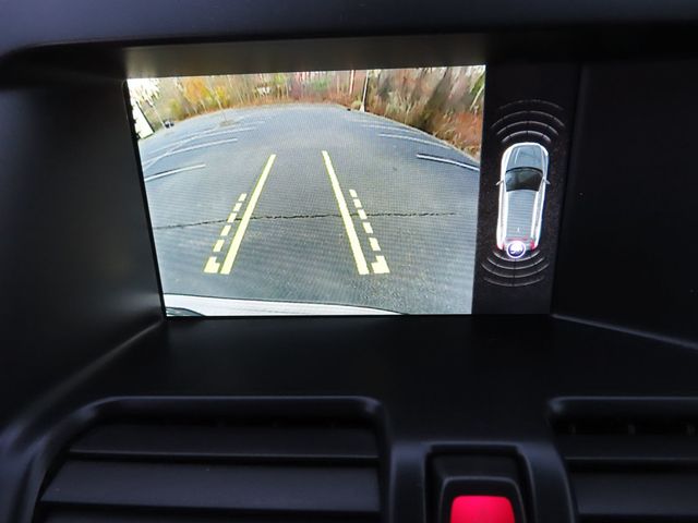 2017 Volvo XC60 T6 AWD R-Design - 22949426 - 7