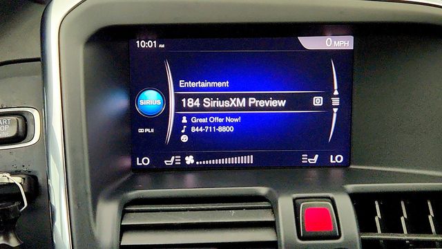 2017 Volvo XC60 T6 AWD R-Design w/ Polestar Optimization - 23082197 - 18